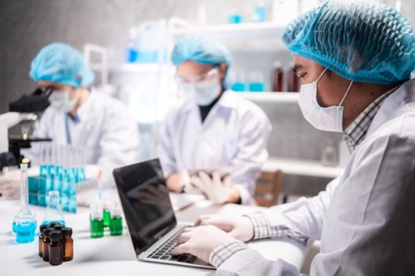 health-care-researchers-working-life-science-laboratory-medical-science-technology.jpg